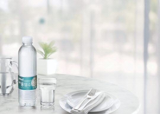 오리온이 제주용암수를 '닥터유' 브랜드로 리브랜딩하며 기능성 식품 시장 공략에 박차를 가한다. <오리온 제공>